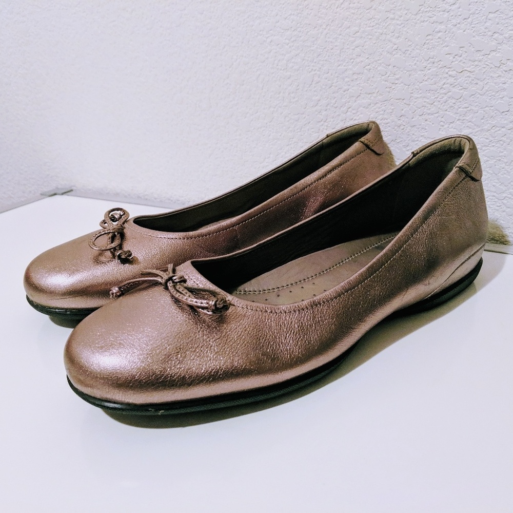Ecco Bronze Metallic Bowtie Flats Size 42